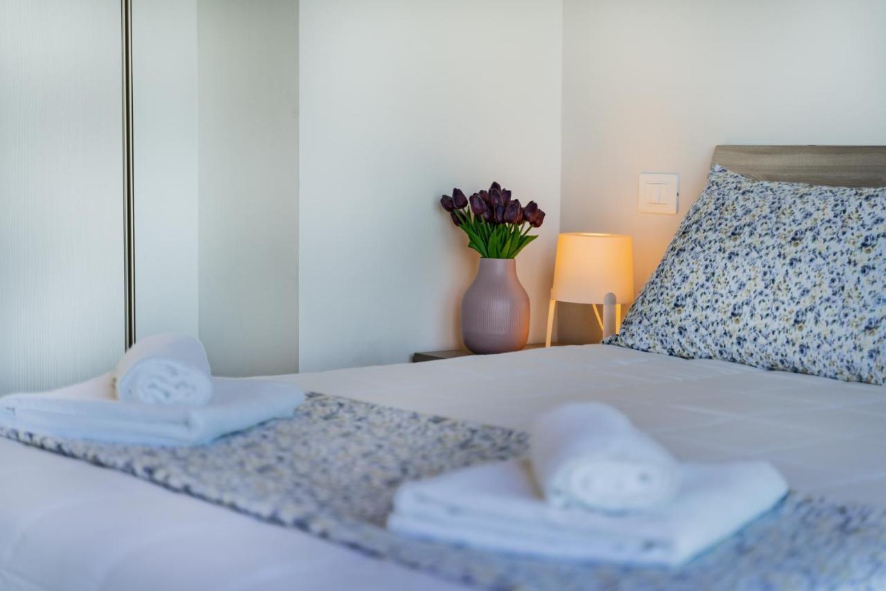 Casa Tina Holiday Home Diano dʼAlba 外观 照片
